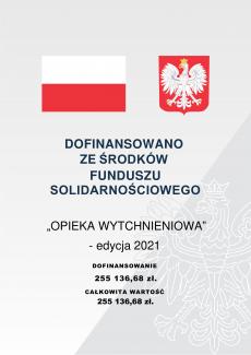Powiększ zdjęcie: Plakat promujący Program Opieka Wytchnieniowa edycja 2021 przedstawiający flagę i godło Polski oraz nazwę i wartość projektu