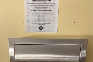 Skrzynka na wnioski oraz korespondencję przekazywaną do Działu Rehabilitacji Społecznej